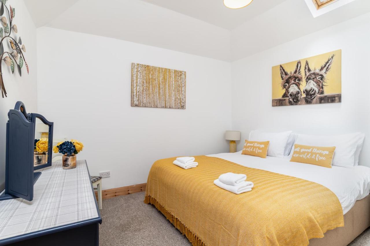 בלאטר Dormie Cottage, Lovely Bright And Spacious Bungalow With Wood Fire מראה חיצוני תמונה