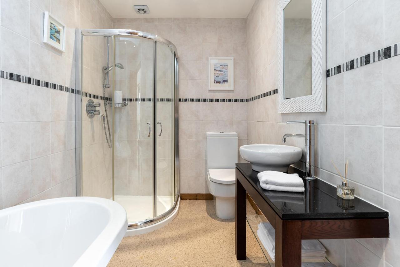 בלאטר Dormie Cottage, Lovely Bright And Spacious Bungalow With Wood Fire מראה חיצוני תמונה