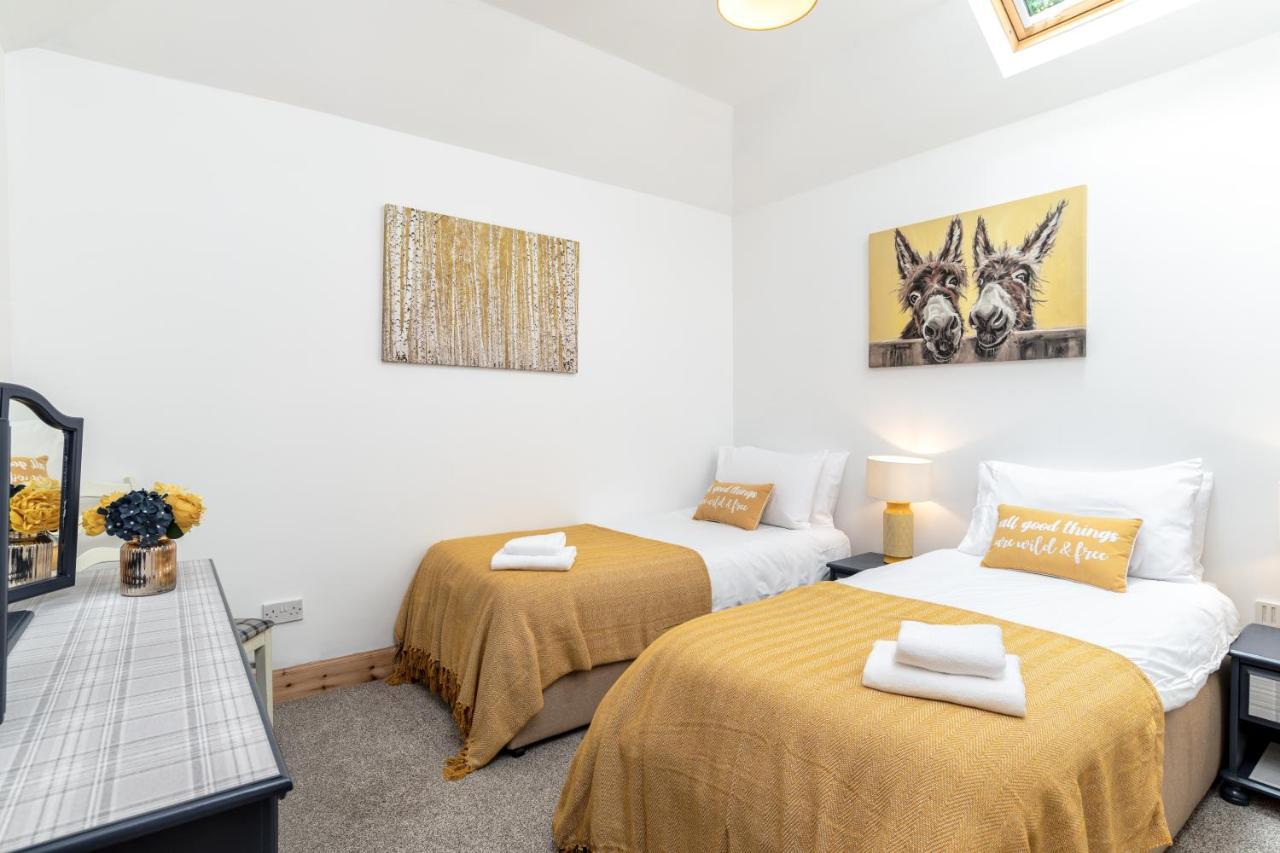 בלאטר Dormie Cottage, Lovely Bright And Spacious Bungalow With Wood Fire מראה חיצוני תמונה
